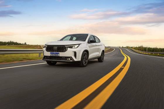 FIAT FASTBACK 1.0 TURBO 200 HYBRID AUDACE CVT